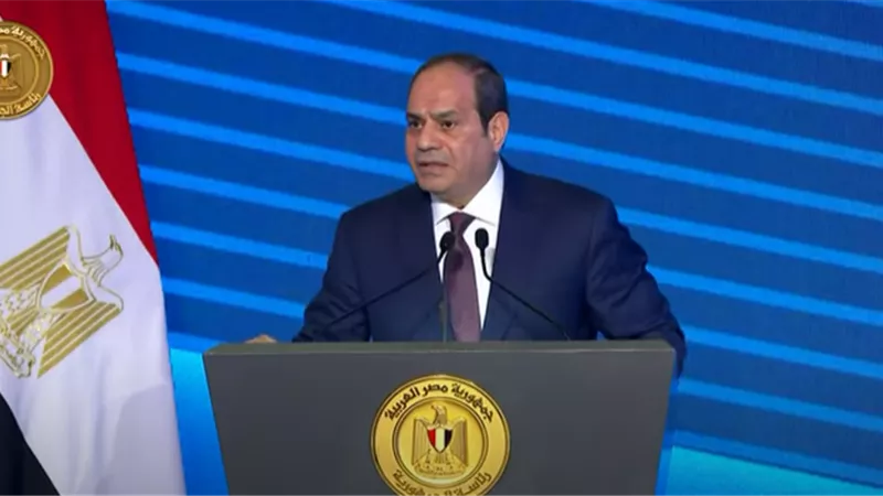 الرئيس السيسي: دخل قناة السويس كان 4 مليارات دولار وبعد التطوير وصل لـ 8 مليارات