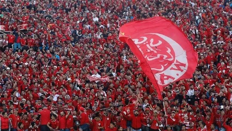 شاهد.. جمهور الوداد يساند فريقه قبل موقعة الأهلى