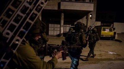 الأمن الفرنسي يشن حملة اعتقالات واسعة بعد واقعة قطع رأس مدرس