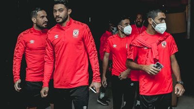 بعثة النادي الأهلي تصل إلى مطار القاهرة بعد الفوز على الوداد
