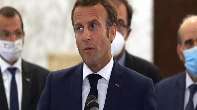 حادث باريس.. ماكرون: المعلم ضحية هجوم إرهابي إسلامي