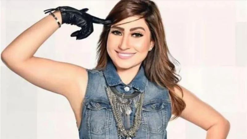 خاص| بعد تصريحات والدها المثيرة.. أول رد من المطربة بوسي