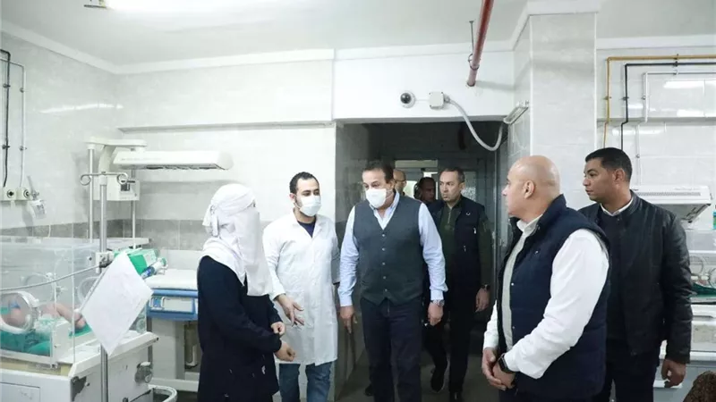 إحالة مديري ونواب مستشفيي أبو المنجا المركزي والنيل للتأمين الصحي للتحقيق