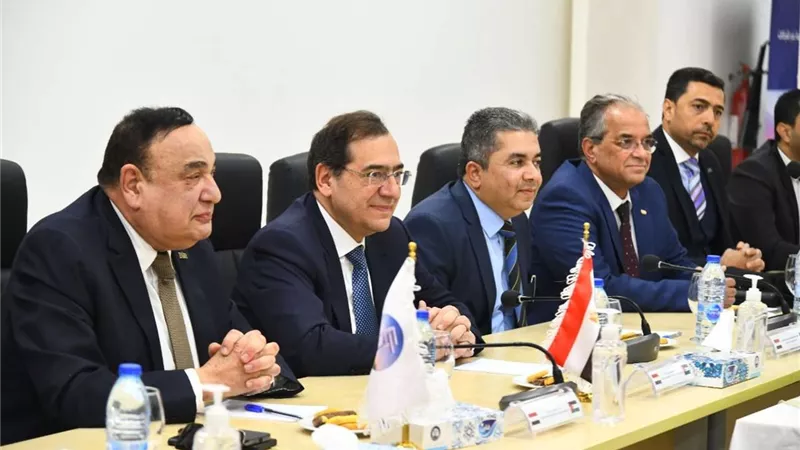 مصر  والأردن يوقعان اتفاقًا لتوصيل الغاز الطبيعي لمدينة القُويرة