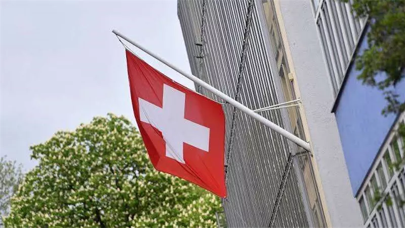 الخارجية السويسرية ترفض نقل الأصول الروسية المجمدة إلى أوكرانيا.. وتؤكد انتهاك للقانون