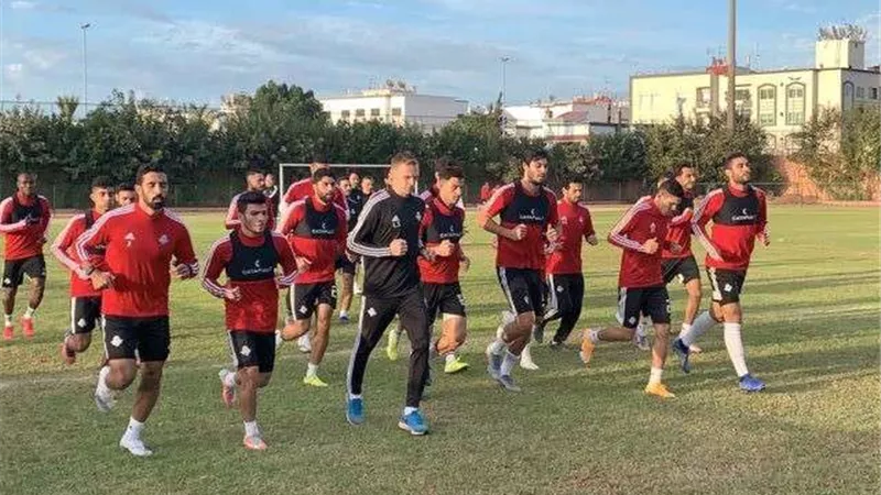 بيراميدز يختتم استعدادته لمباراة حوريا كوناكري.. صور