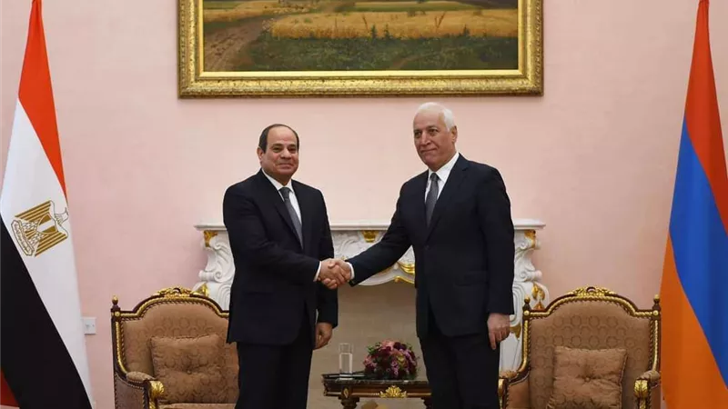 الرئيس الأرميني يشيد بخطوات إصلاح الاقتصاد المصري والمشروعات القومية