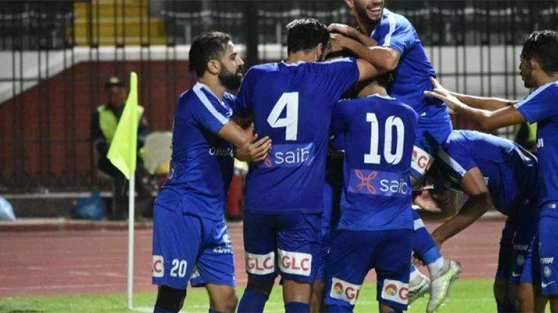 سموحة يفوز على إنبي بهدفين دون مقابل في بطولة الدوري المصري.