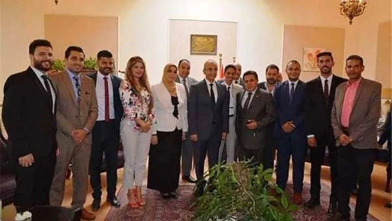رئيس جامعة الزقازيق يتفقد كلية التمريض والتجارة