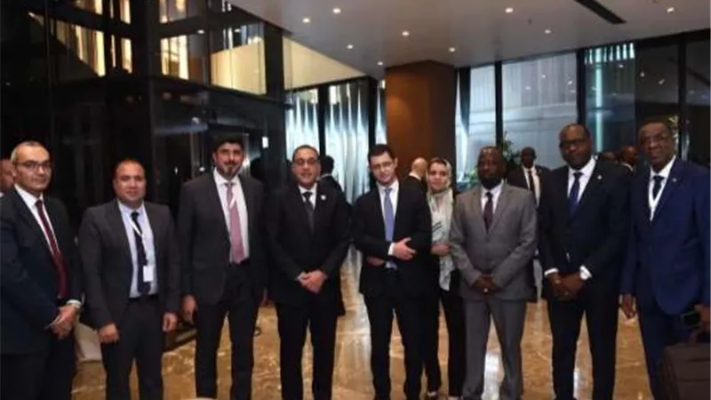 الرئيس السنغالى يلتقى ممثلى الشركات المصرية ويشيد بما تمتلكه من خبرات