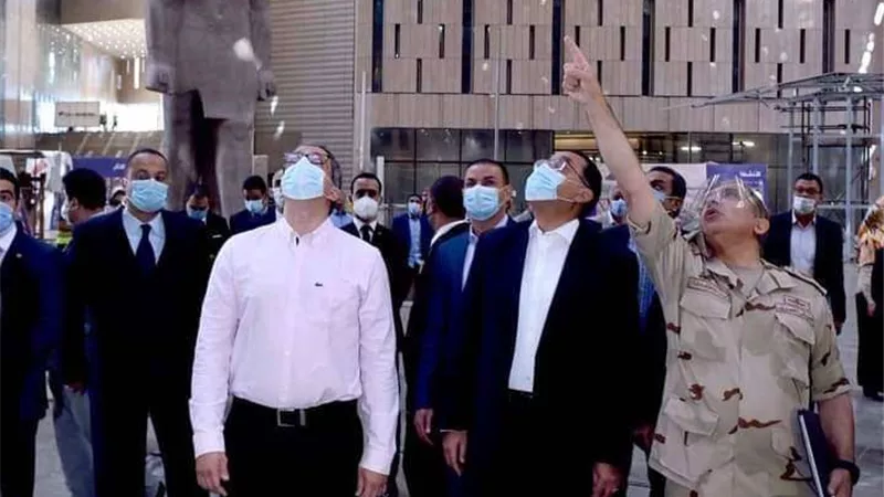 رئيس الوزراء يتفقد المتحف المصري الكبير