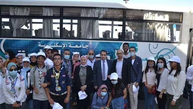 بالصور.. طلاب جامعة الإسكندرية يشاركون في انتخابات مجلس النواب
