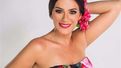 شاهد.. إنجي المقدم بإطلالة جريئة فى مهرجان الجونة السينمائى