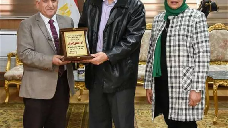 محافظ الشرقية يشيد بدور نقابة الزراعيين لمشاركتهم في بناء الوطن