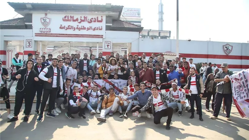 إصابة مشجع زملكاوي بالاغماء في مباراة شباب بلوزداد