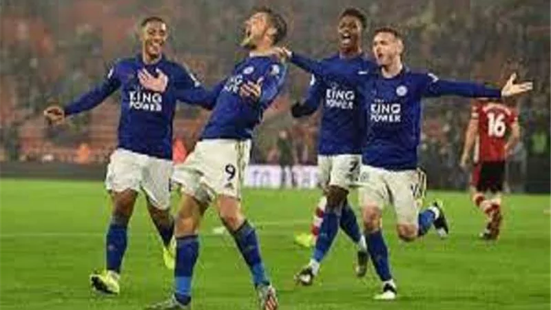 ليستر سيتي يقسو على توتنهام برباعية في الدوري الإنجليزي