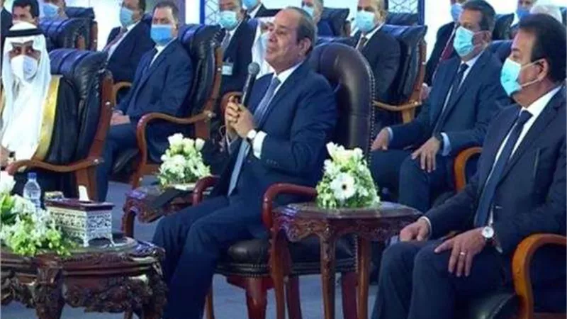 منها محطة تحلية مياه البحر.. السيسي يفتتح عدد من المشروعات القومية بسيناء