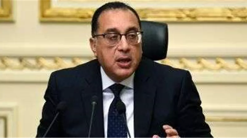 مدبولي يتفقد مشروعات محافظة الغربية منها شركة مصر للغزل والنسيج