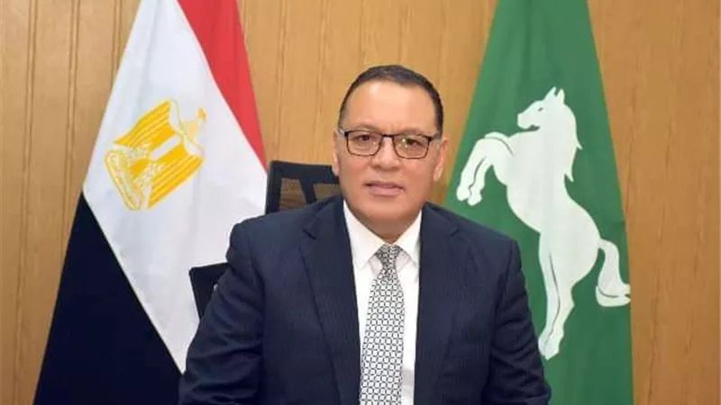 محافظ الشرقية يُحيل العاملين المقصرين بالمنشآت الصحية للتحقيق