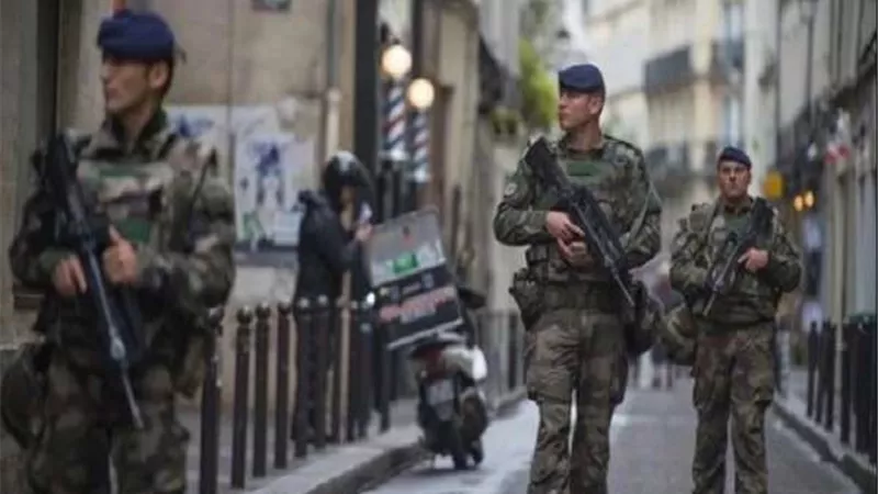 وزير الداخلية الفرنسي: بلادنا في حالة حرب مستمرة مع الإرهاب