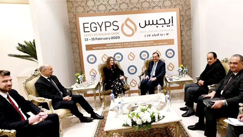 لتحديث مذكرة التفاهم.. «الملا» يستقبل نائب وزير الدولة المجرية لأمن الطاقة