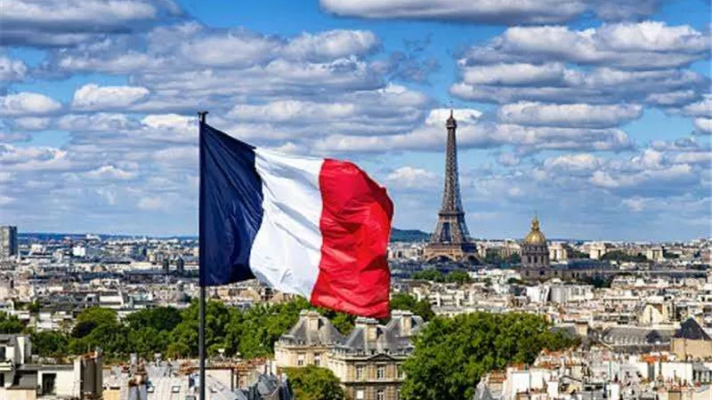 فرنسا تستقبل متضرري تركيا وسوريا بعد ألمانيا