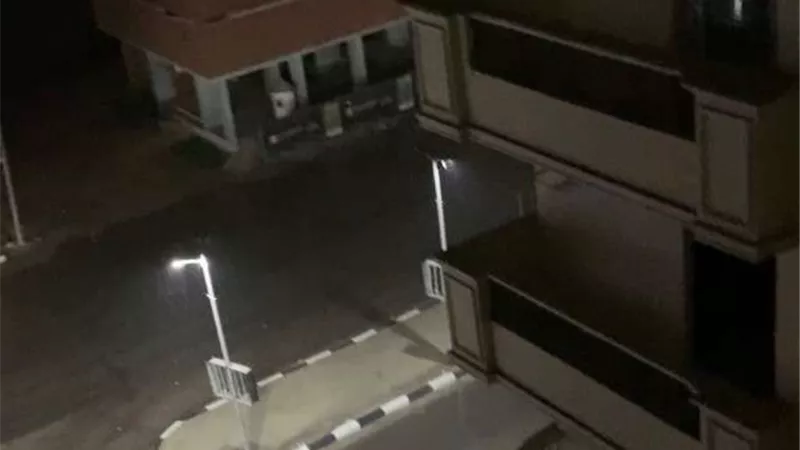 هطول أمطار غزيرة على مدينة الأسكندرية