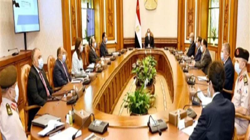 الرئيس السيسي يوجه بالبدء في تطبيق نظام الجراجات الميكانيكية متعددة الطوابق للسيارات