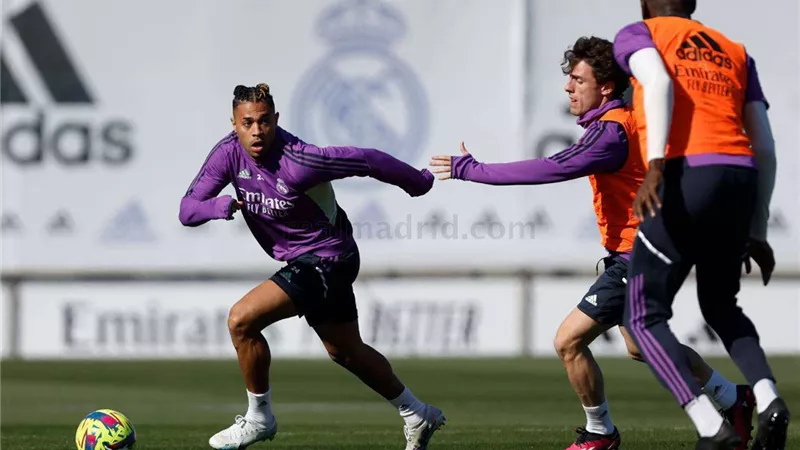 بالصور|استعدادات ريال مدريد لمواجهة فريق أوساسونا في الدوري الإسباني