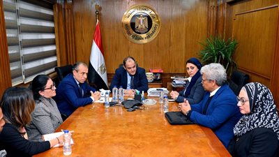 أحمد سمير: نسعى للاستفادة من الخبرة الماليزية في مجال تصنيع زيت النخيل
