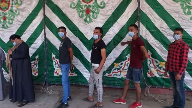 المواطنون يحتشدون أمام لجان الانتخابات بالقليوبية للإدلاء بأصواتهم