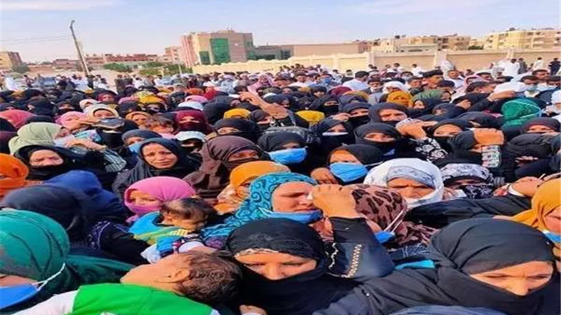 وسط تأمين محكم للمقار.. إقبال شديد على لجان الانتخابات بالعريش