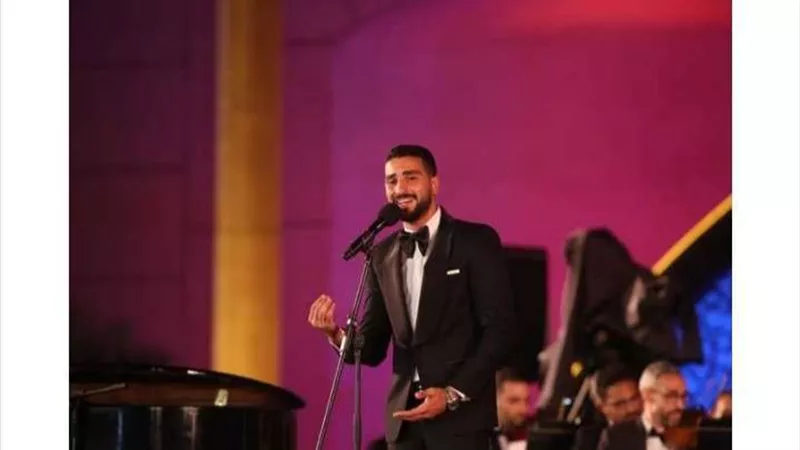 شاهد.. محمد الشرنوبي يحيي حفلاً بمهرجان الموسيقى العربية