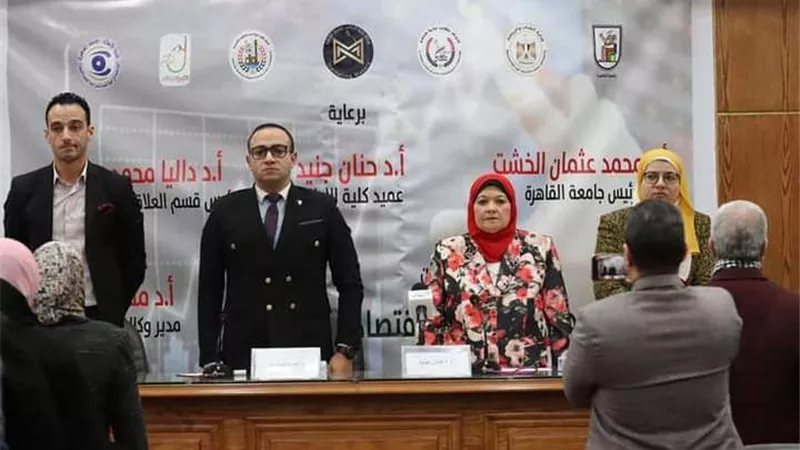 الخشت: توجيه مشروعات التخرج لخدمة القضايا الاقتصادية والمجتمعية