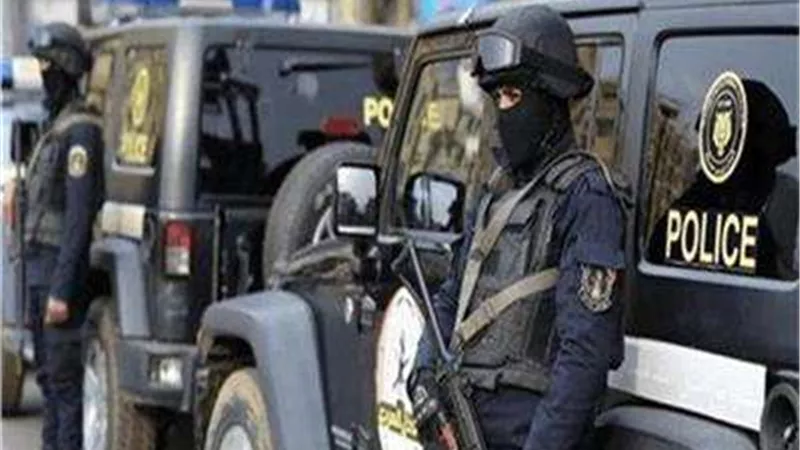 نفخو طفل بكمبروسر من فتحة الشرج.. القبض على عامل بورشة كاوتش وصديقه بالإسماعيلية