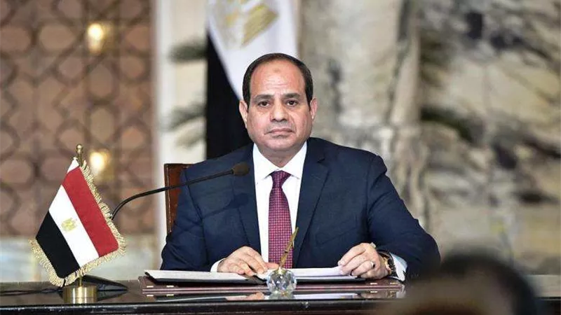السيسي يتفقد مشروعات المحاور والطرق بمحافظة الجيزة