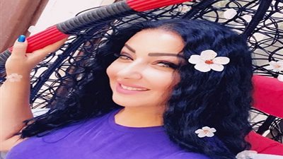 بهذه الطريقة.. سمية الخشاب تشجع المواطنين على ارتداء الكمامة