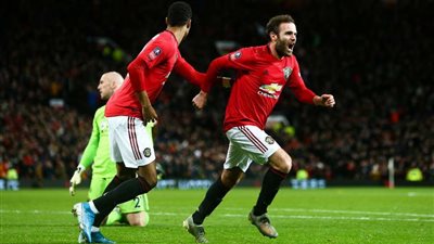 تشكيل مانشستر يونايتد المتوقع ضد نيوكاسل في نهائي كأس كاراباو