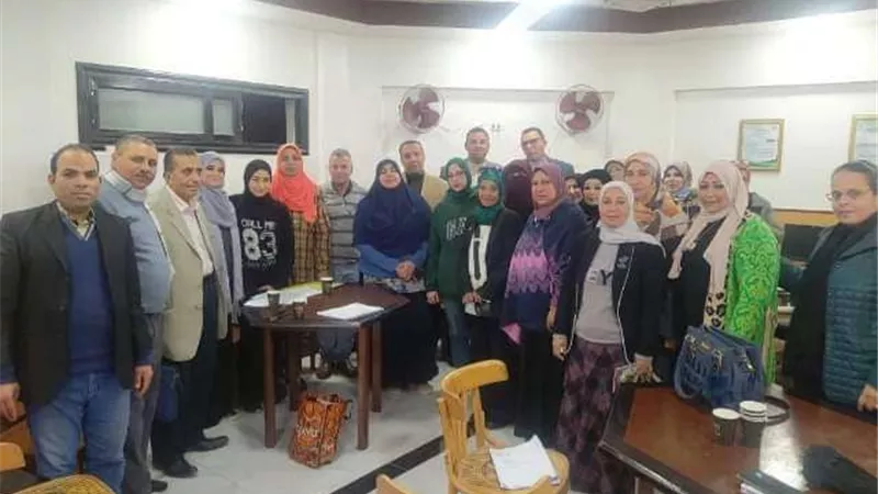 محافظ الشرقية يُشيد بدور الوحدة العامة لحماية الطفل بالديوان العام