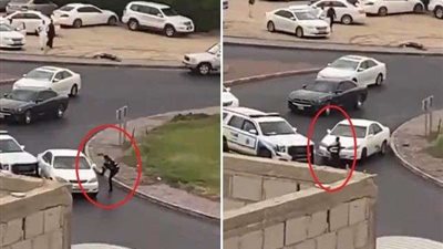 بالفيديو.. العناية الإلهية تنقذ شرطي من الموت