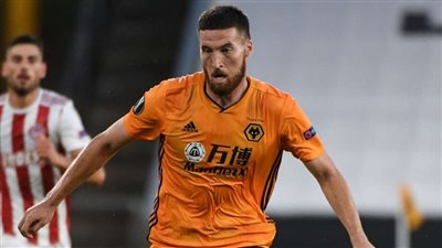 إصابة لاعب توتنهام بفيروس كورونا