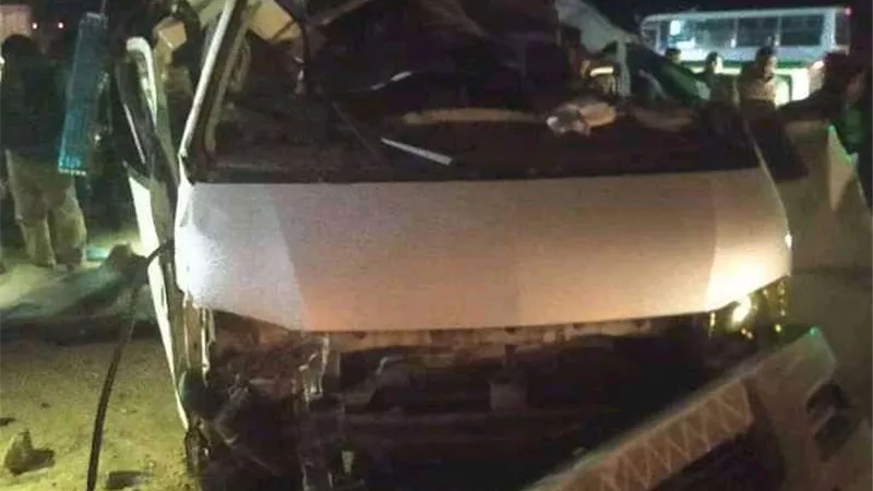 إصابة 5 أشخاص في حادث بأسيوط
