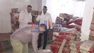 ضبط  مصنع ملابس بدون ترخيص يستخدم علامات تجارية وهمية بالمنوفية