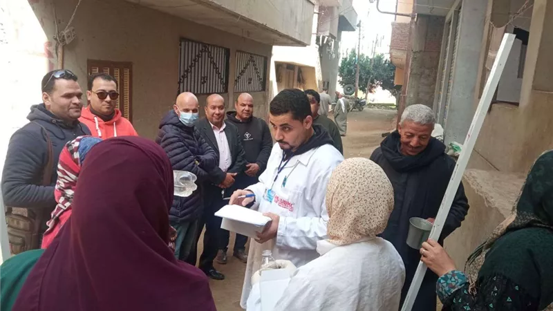 وكيل «صحة الشرقية» يتابع حملات تطعيم المواطنين بلقاح كورونا