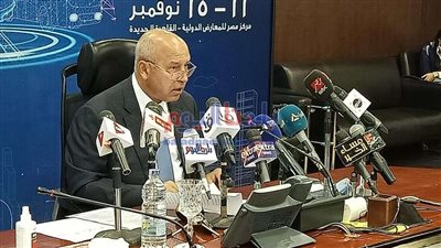 وزيرا النقل والشباب يودعان المشاركين من قطار الشباب بمحطة مصر