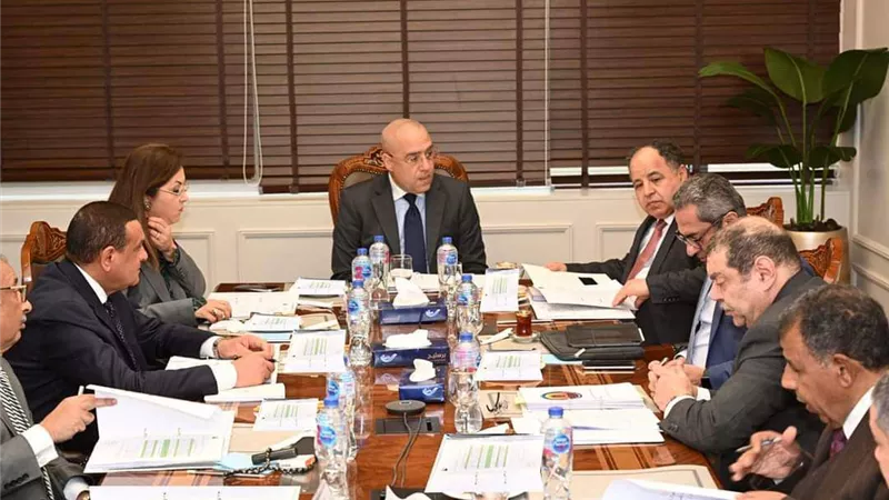 «الجزار» يؤكد حرص الدولة على منح جميع التسهيلات والتيسيرات المُمكنة لدعم المستثمرين الجادين