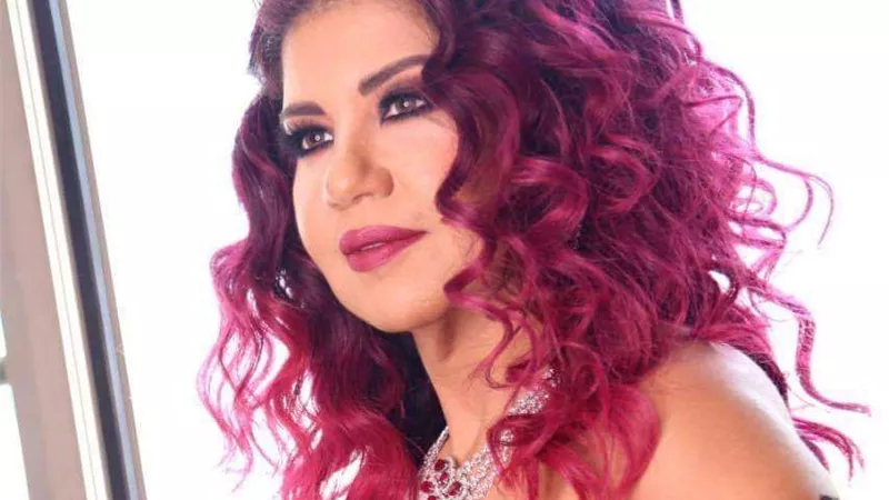 نجاح ساحق... بوسي شلبي تحتفي بفوز أشرف زكي بمقعد النقيب
