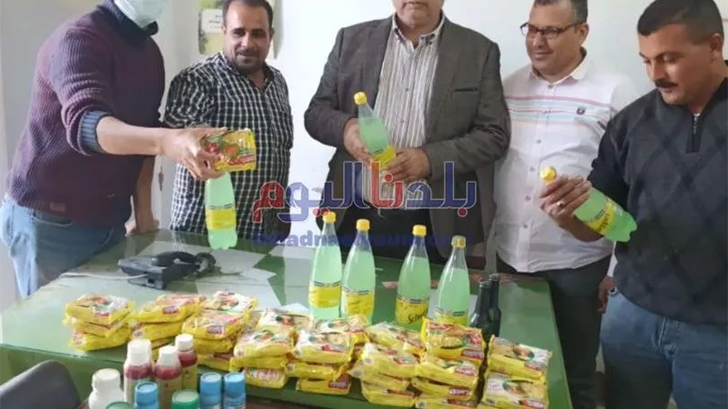 ضبط مبيدات زراعية وسلع غذائية منتهية الصلاحية بحوش عيسي