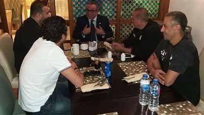 سر عودة صلاح والنني إلى لندن رغم إصابتهما بكورونا