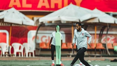 الأهلي يفحص وليد سليمان ويحدد موقفه من 